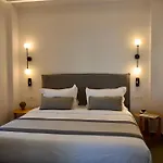 Villa Northia Luxury Tholos (Santorini)