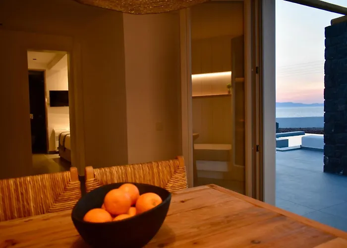 Northia Luxury Tholos (Santorini)