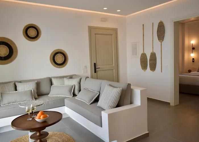 Villa Northia Luxury Tholos (Santorini)