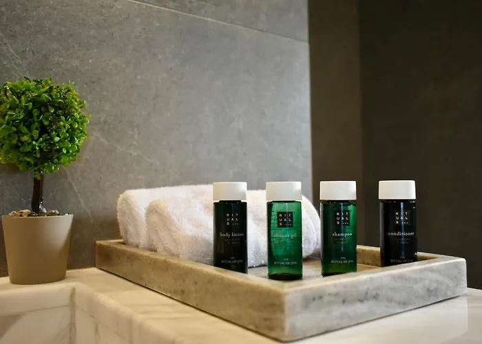 Vila Northia Luxury Tholos (Santorini)